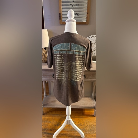 Chasing Denver 2022 Tour Tee - Picture 3 of 6